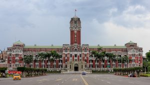 Chinese Media Watch: Netizens calling for taking Taiwan by force
