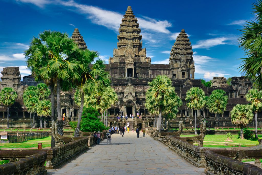 Cambodia transits from ‘strongman’ Hun Sen to ‘strongson’ Hun Manet